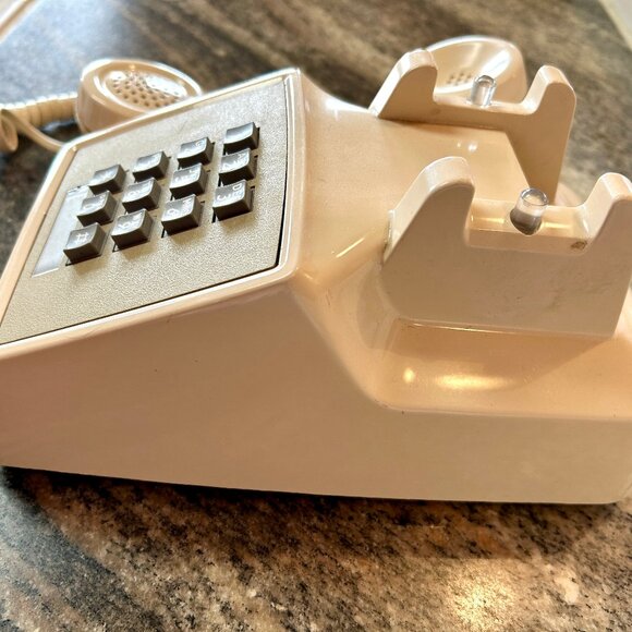 Vintage Western Electric Bell System Touch Tone Desk Telephone Beige 2500DM - Picture 4 of 10